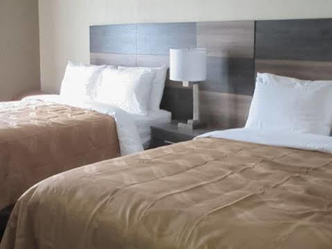 Hotel Quality & *